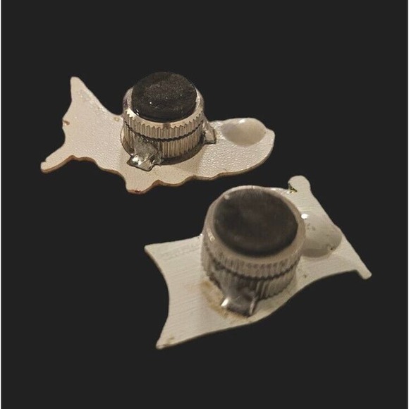 Magnetic Flashers USA Flag Texas Clip Light Up Magnet Brooches July 4th - Picture 6 of 9